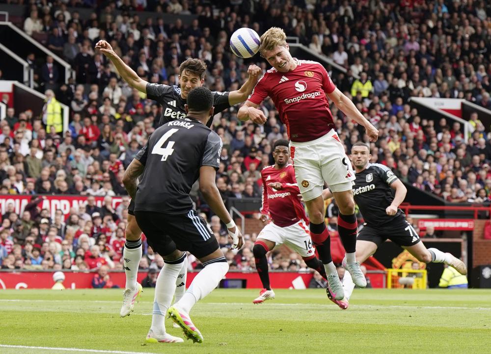 英超积分榜：利物浦连败后跌至第11，蓝军曼城分列二三位